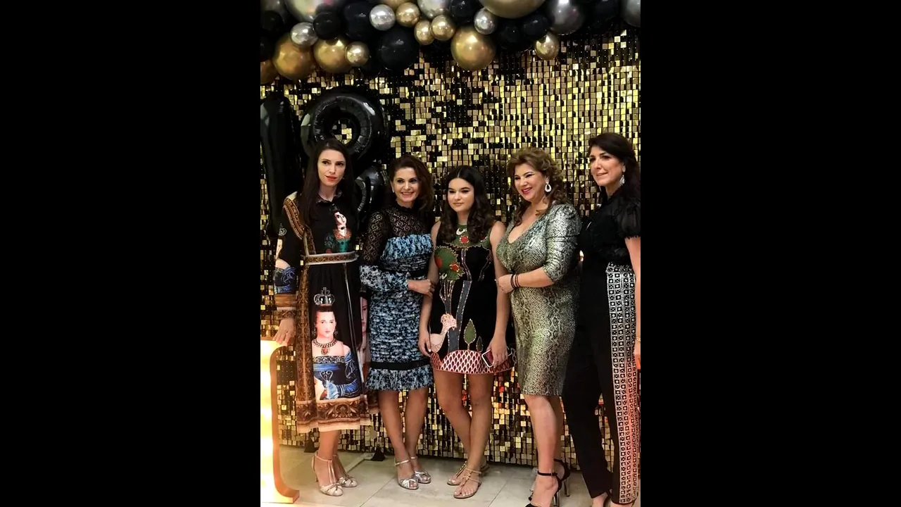 Tinuta in care a aparut fata lui Cristi Borcea pe plaja, in SUA 4