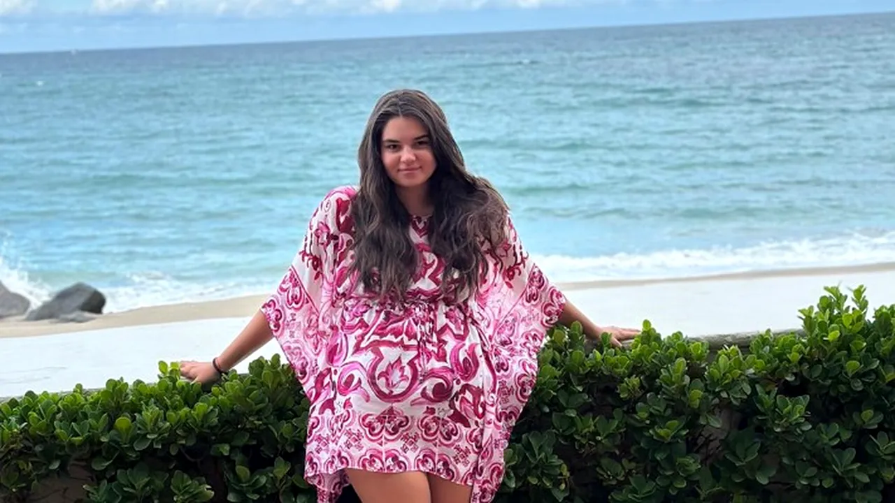 Tinuta in care a aparut fata lui Cristi Borcea pe plaja, in SUA 6