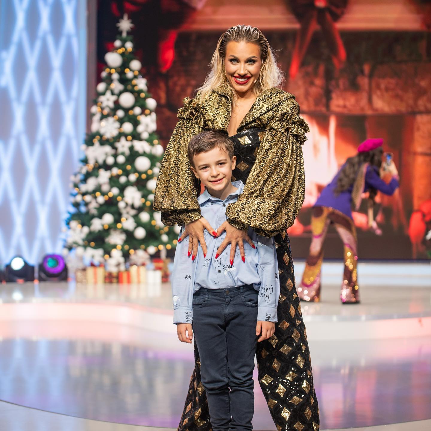 Ce a făcut fiul Amnei în timpul unui concert de-al artistei