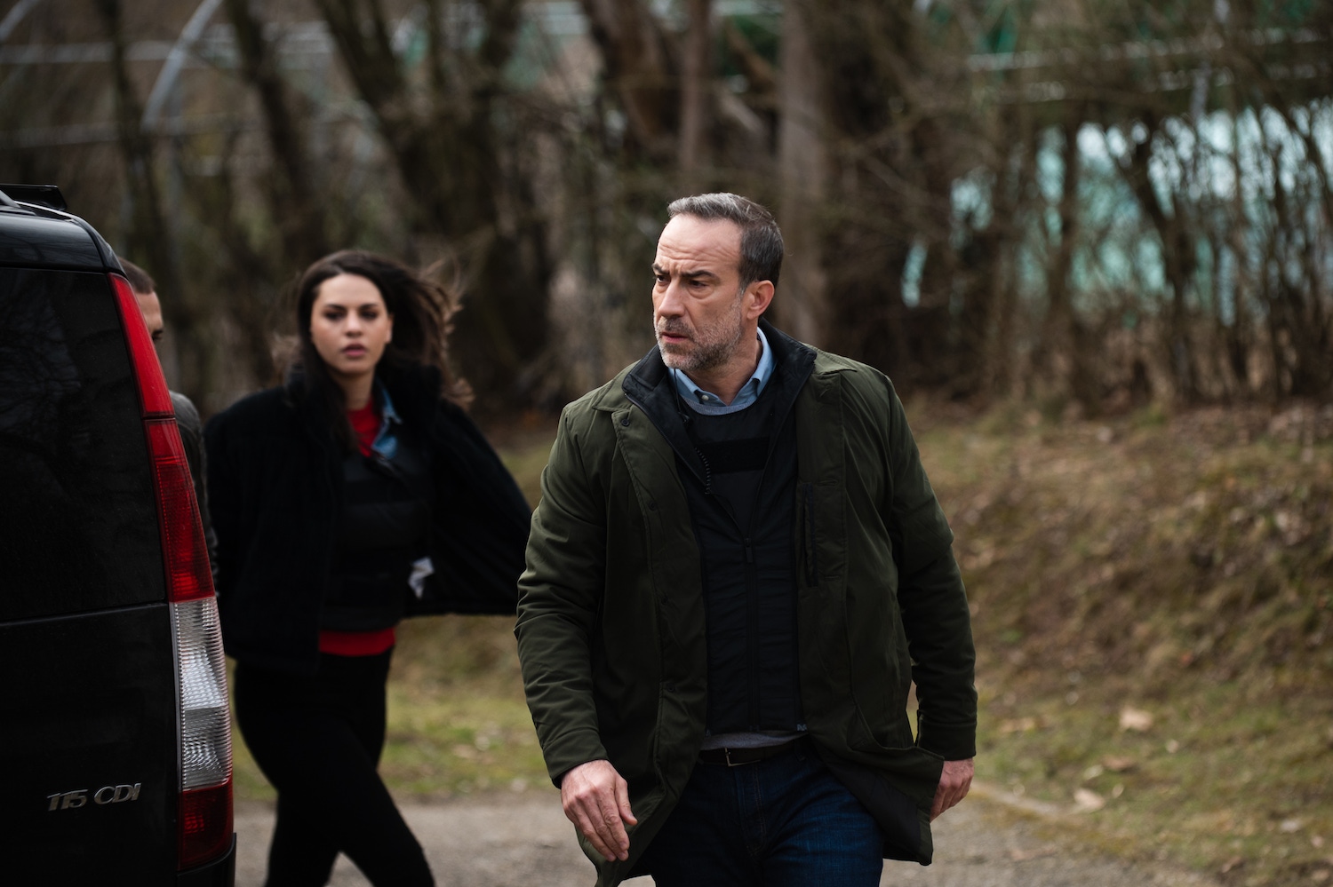 Șerban Pavlu nu crede că o carte de muncă îi oferă unui actor stabilitate.