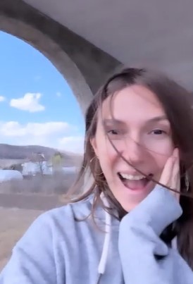 Adela Popescu a postat primele imagini cu casa de la Susani 5