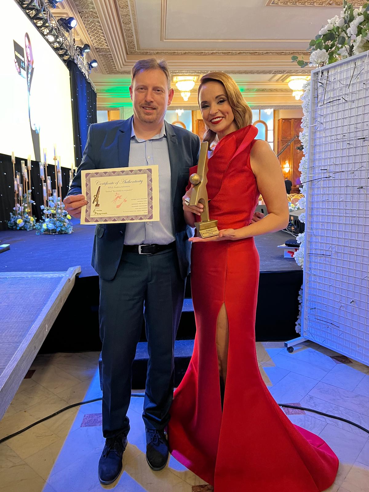 Andreea Marin si iubitul, surprinsi in ipostaze tandre la gala Nu exista nu se poate 12