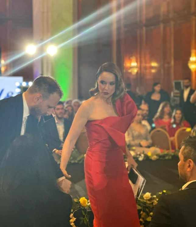 Andreea Marin si iubitul, surprinsi in ipostaze tandre la gala Nu exista nu se poate 18