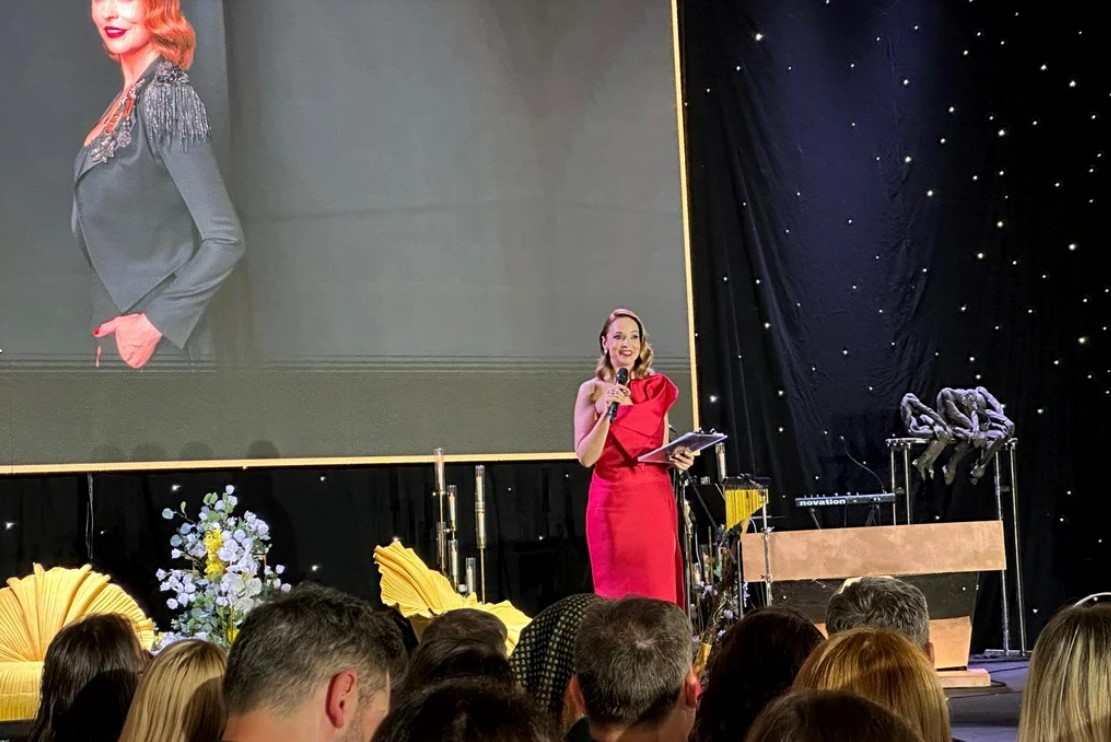 Andreea Marin si iubitul, surprinsi in ipostaze tandre la gala Nu exista nu se poate 19