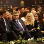 Andreea Marin si iubitul, surprinsi in ipostaze tandre la gala Nu exista nu se poate 27