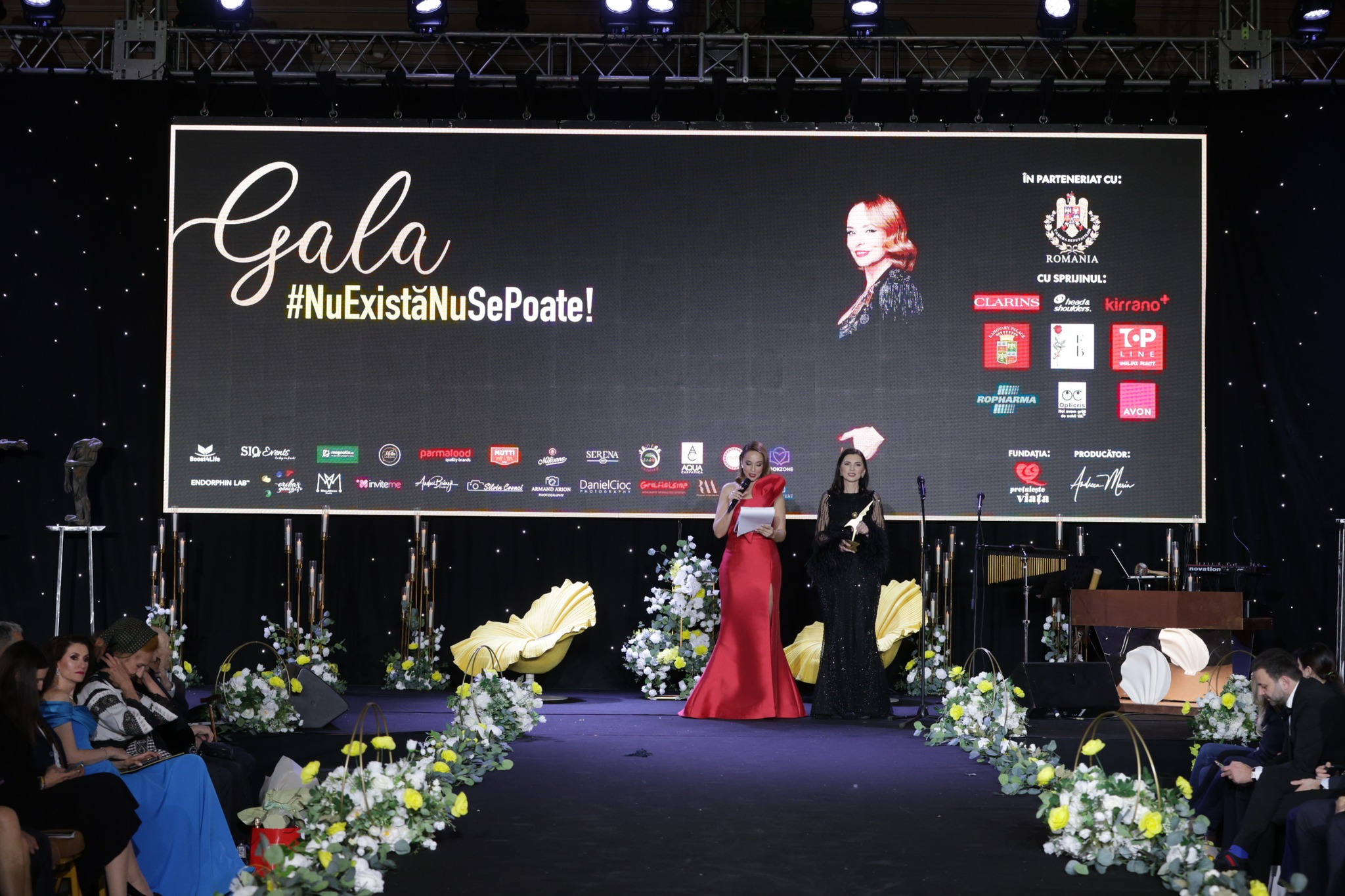 Andreea Marin si iubitul, surprinsi in ipostaze tandre la gala Nu exista nu se poate 3