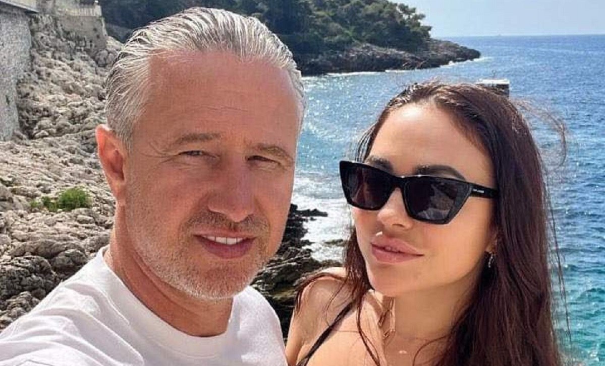 Cat de schimbata era Corina Caciuc in tinerete 19