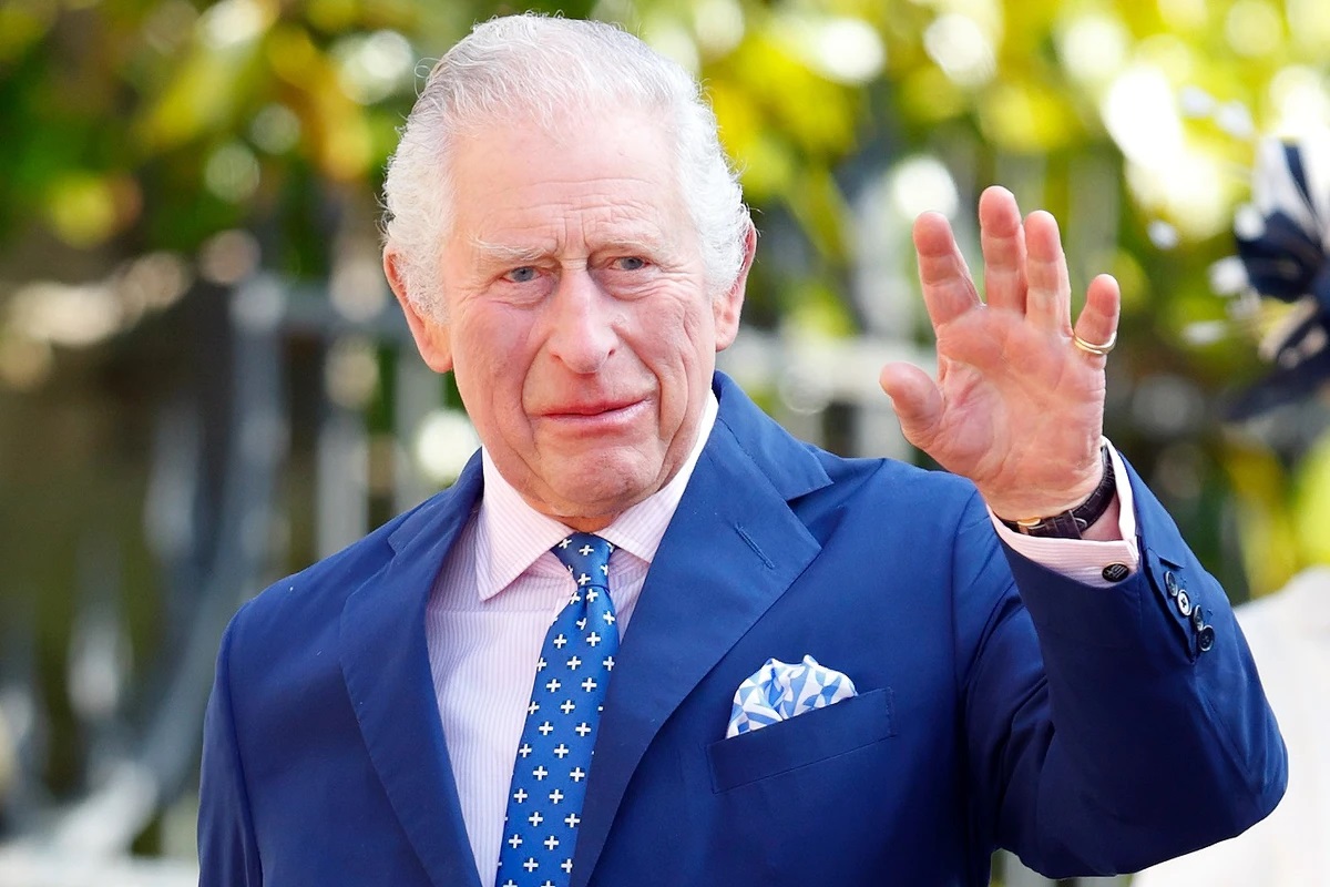 Ce nu a observat nimeni la Regele Charles, la slujba de Pastele catolic