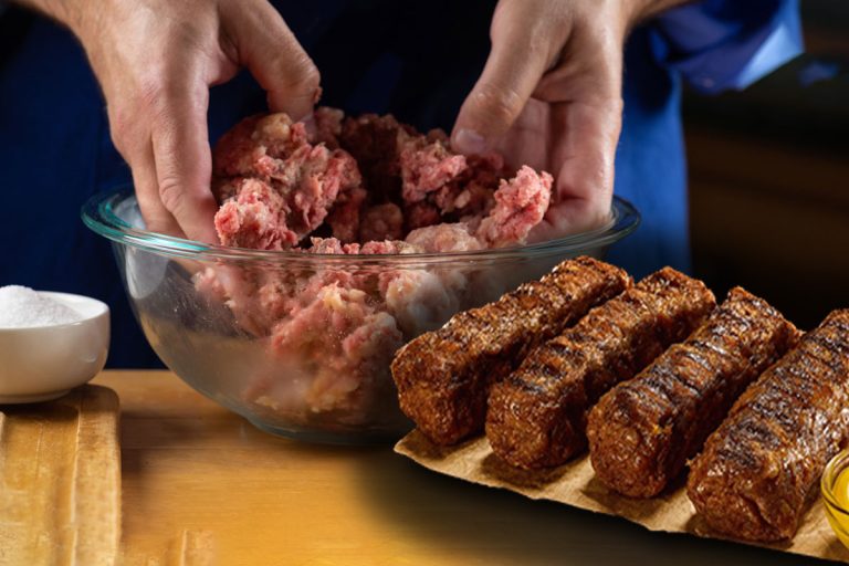 Ce se pune în mici. Ingredientele care le dau adevărata savoare, rețeta delicioasă de casă