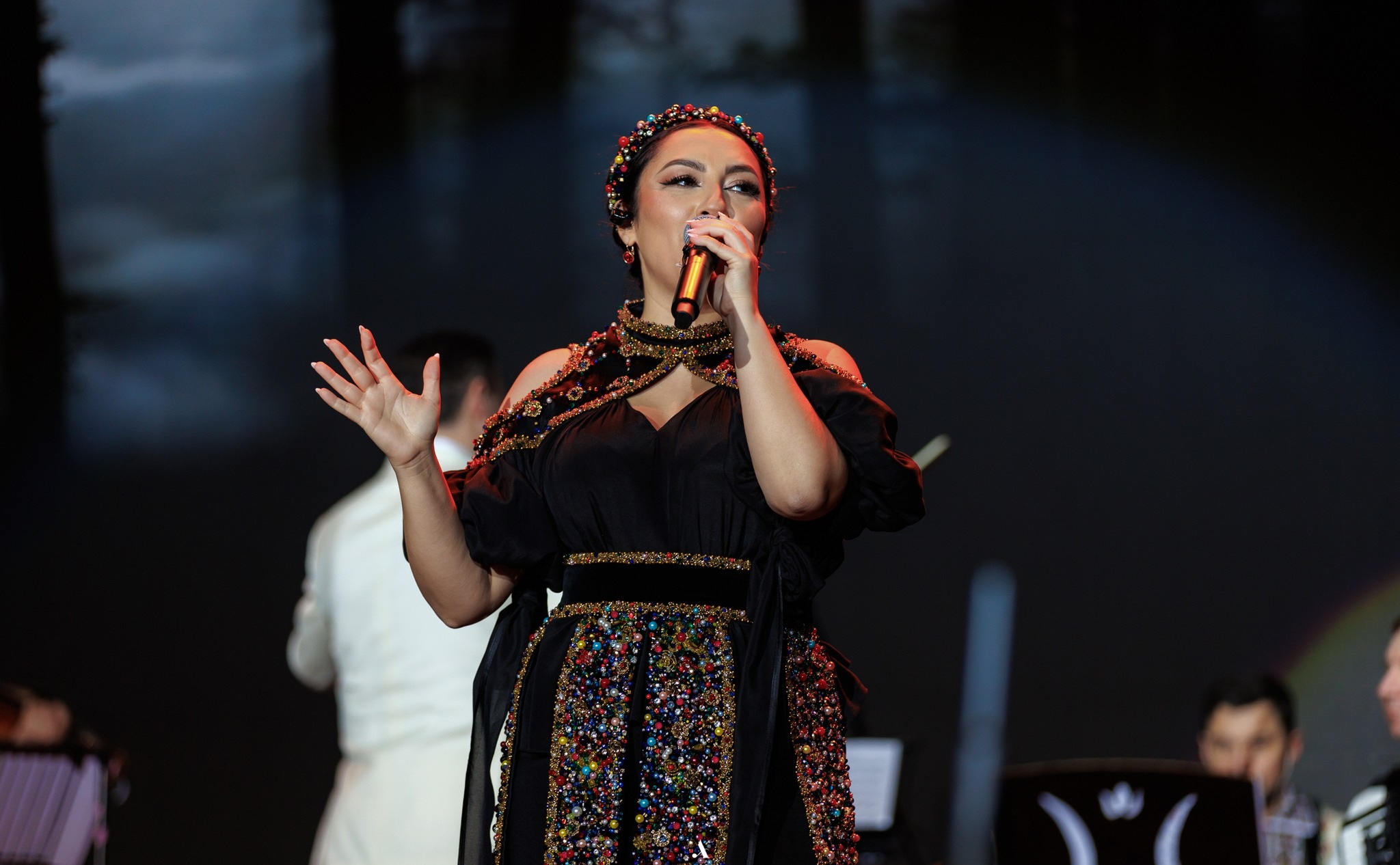 Cine a apărut pe scenă, alături de Andra, la concertul din Germania. Emoția a fost la cote maxime