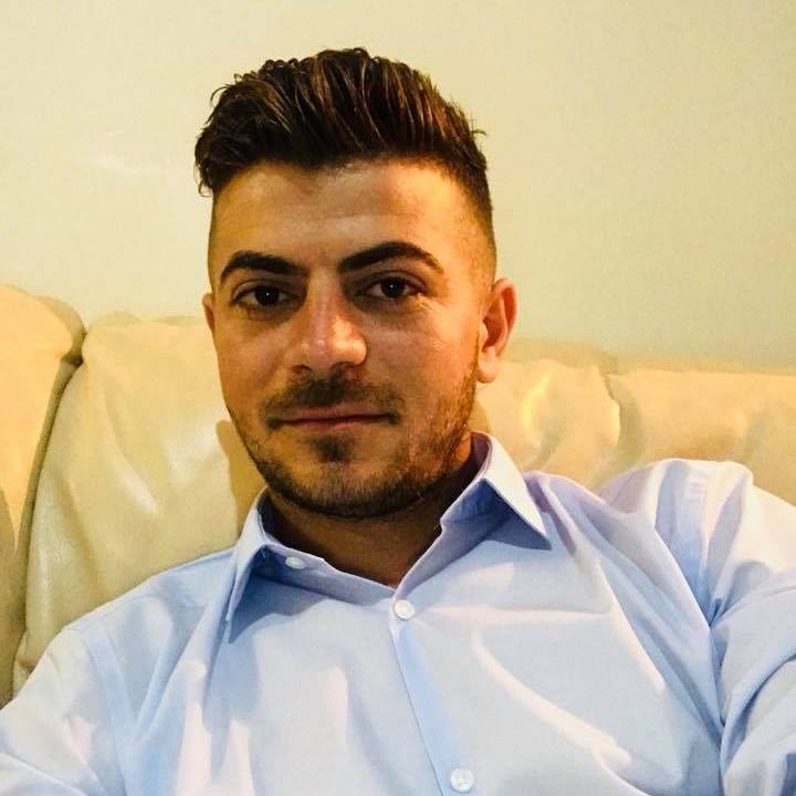 Cine este romanul care spala masinile Regelui Charles 3