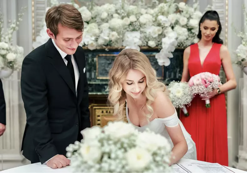 Cine sunt cuscrii Gabrielei Firea 13