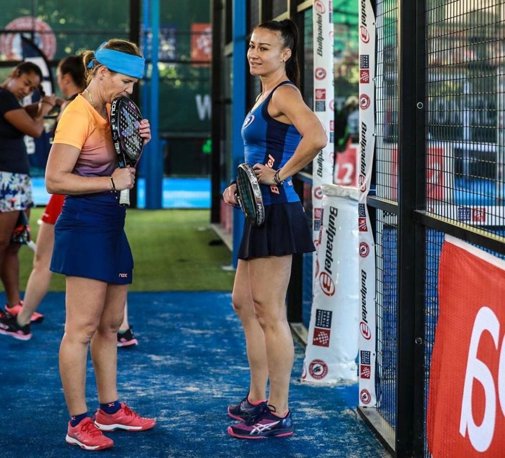 Cu ce se ocupa si cum arata acum Raluca Sandu, fiica fostului presedinte al FRF, Mircea Sandu 19