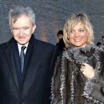 Cu ce se ocupa si cum arata sotia celui mai bogat om din lume 21