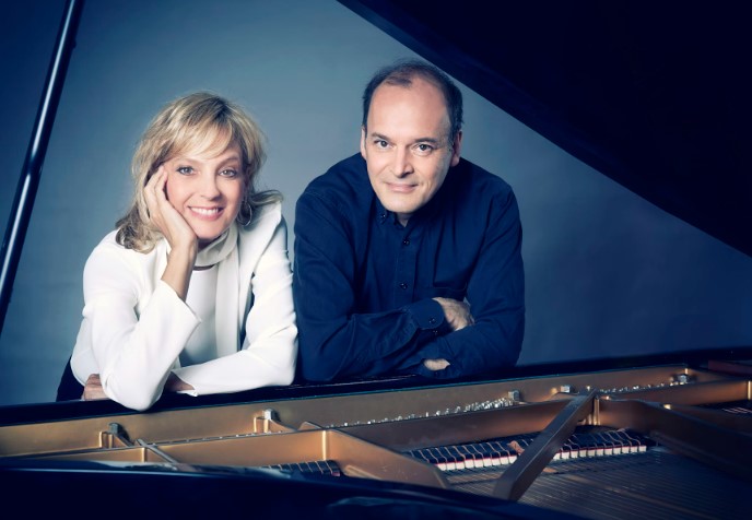 Cu ce se ocupa si cum arata sotia celui mai bogat om din lume 26