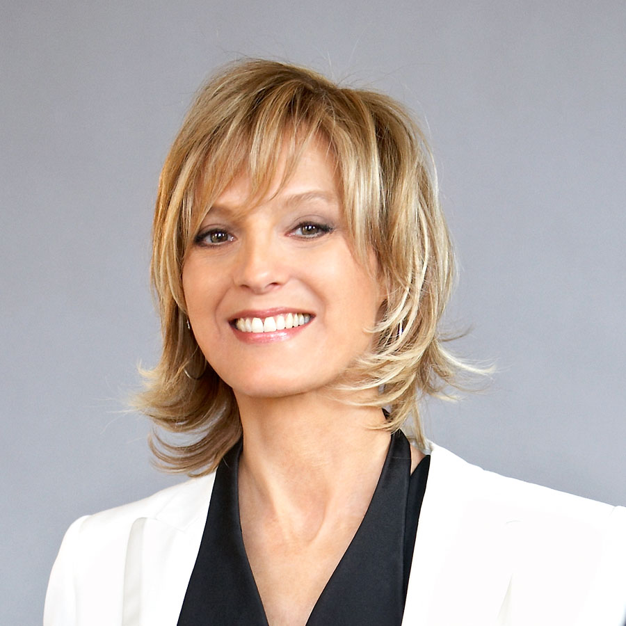 Cu ce se ocupa si cum arata sotia celui mai bogat om din lume 6