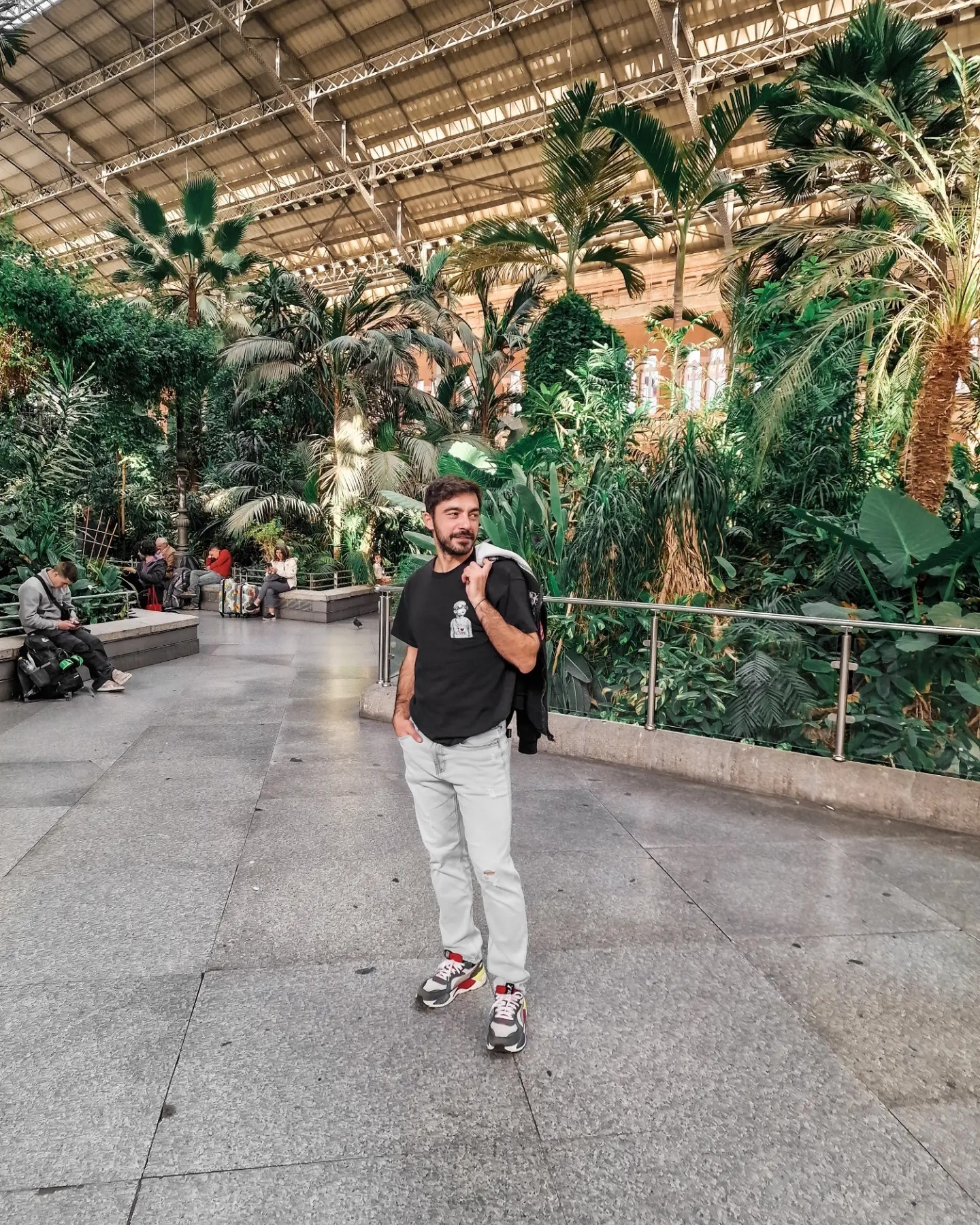 Cum arata Petrisor Ruge, in urma cu 16 ani, cand a inceput sa lucreze cu Andreea Balan 14