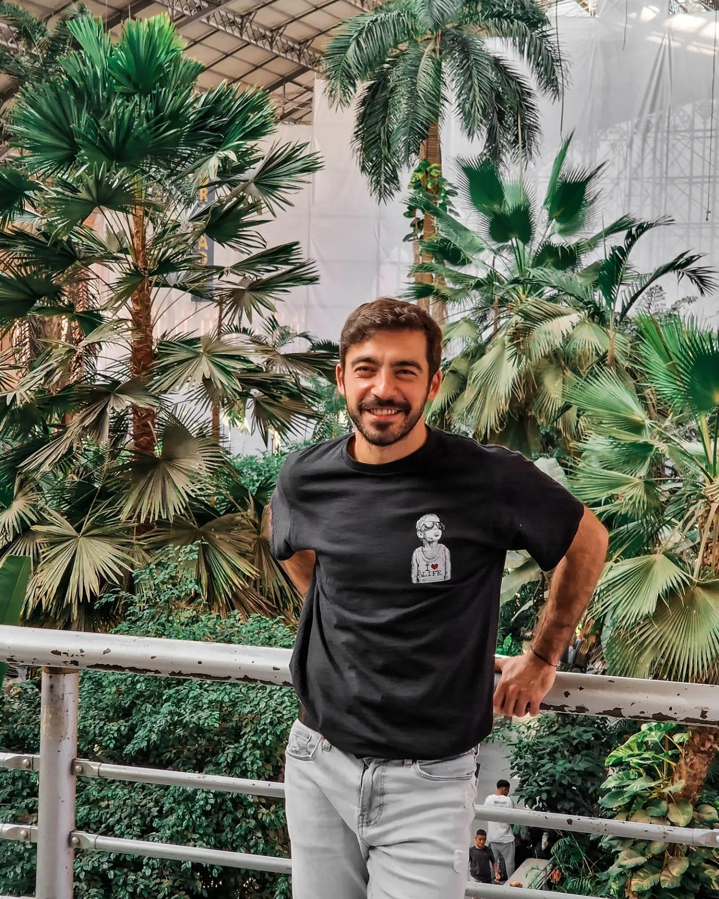 Cum arata Petrisor Ruge, in urma cu 16 ani, cand a inceput sa lucreze cu Andreea Balan 15