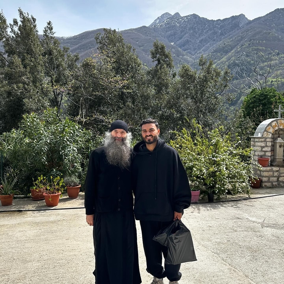 De ce a plecat Jador pe Muntele Athos