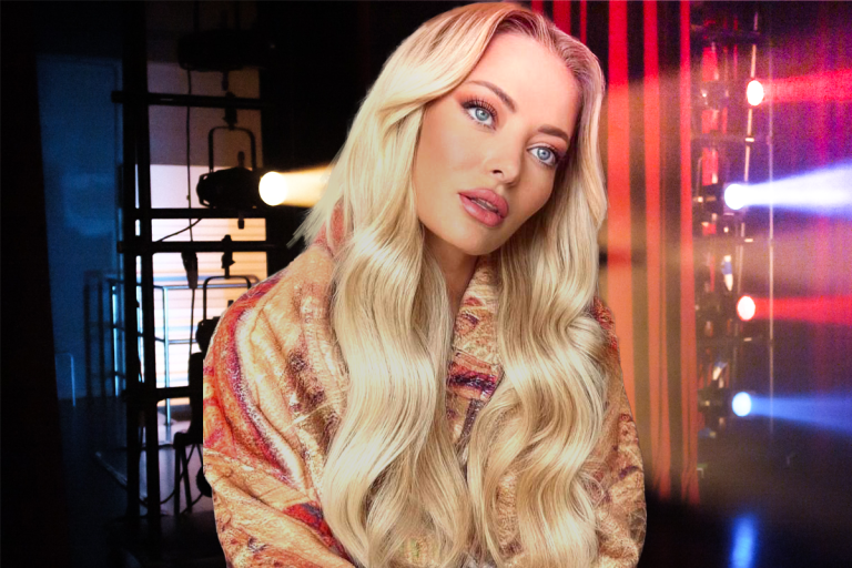 Delia, umilită pe Internet după ce s-a pozat nemachiată: ”S-a dus, Doamne, toată tinerețea mea!”