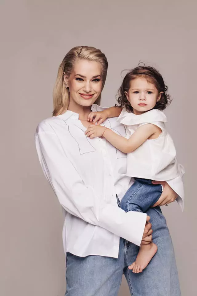 Feli Donose iubeste din nou, dupa divortul de tatal fetitei ei 3