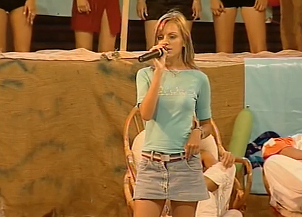 Imagine nemaivazuta cu Alexandra Stan, de la 15 ani, cand a castigat un concurs de Miss 13