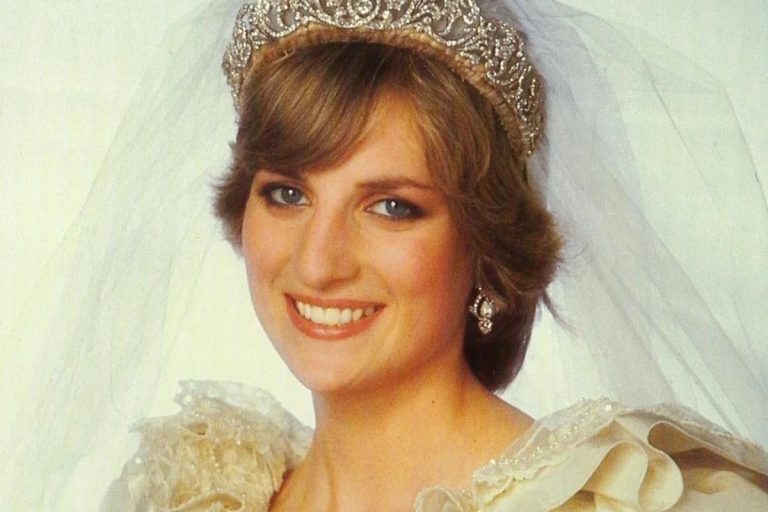 Imagine rară cu Prințesa Diana din anul 1968. Poza a fost dezvăluită abia acum și e destul de emoționantă: „Prima zi de școală”