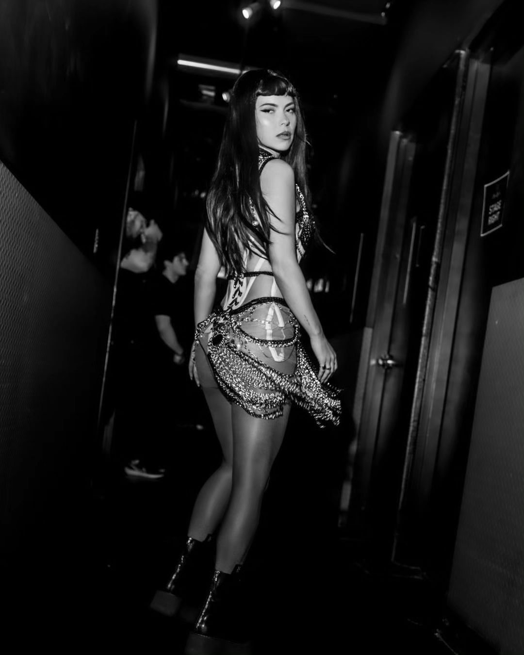 Inna si-a etalat formele perfecte in costum de baie minuscul 5