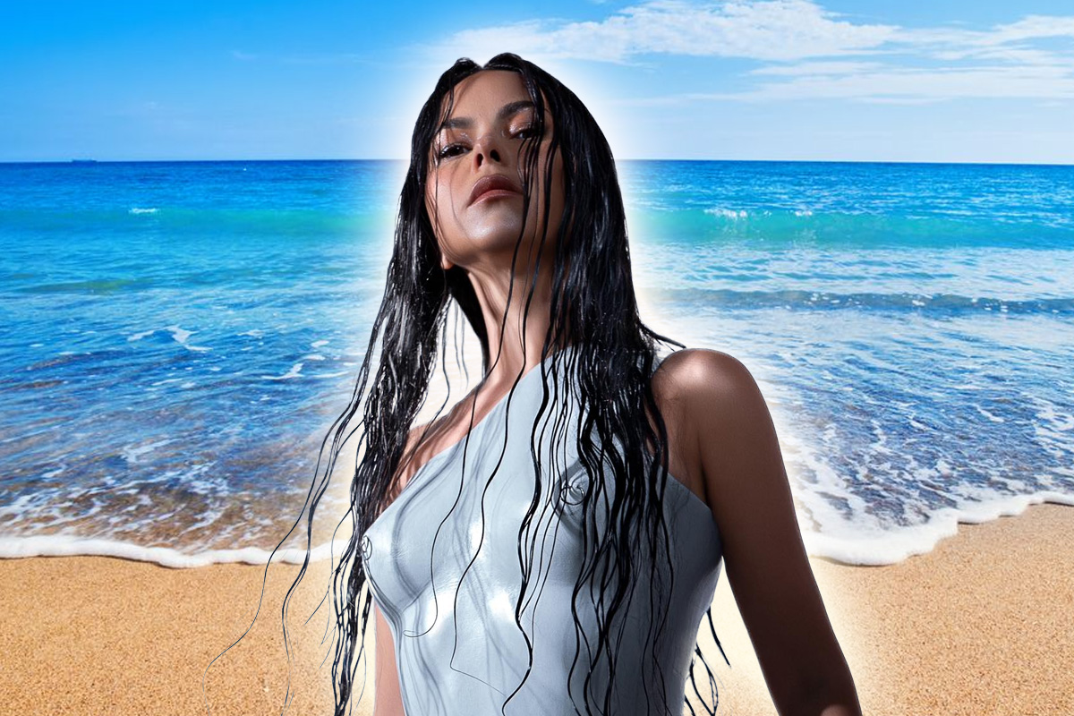 Inna și-a etalat formele perfecte în costum de baie minuscul