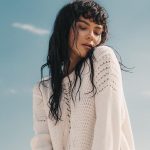 Inna si-a etalat formele perfecte in costum de baie minuscul