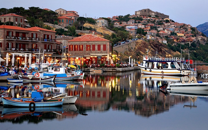 Insula superba din Grecia unde milioane de romani vor sa ajunga 2