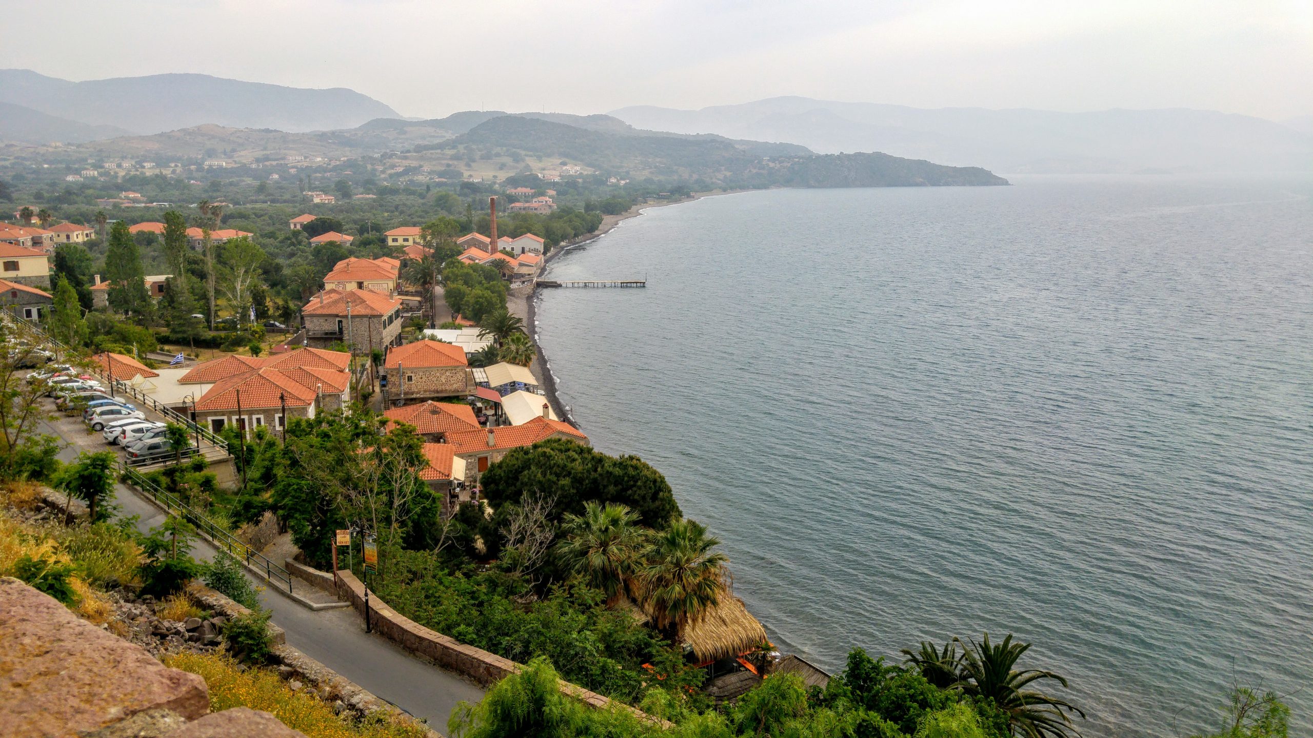 Insula superba din Grecia unde milioane de romani vor sa ajunga 3