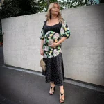 Laura Cosoi, superba intr-o rochie de 50 de lei 1