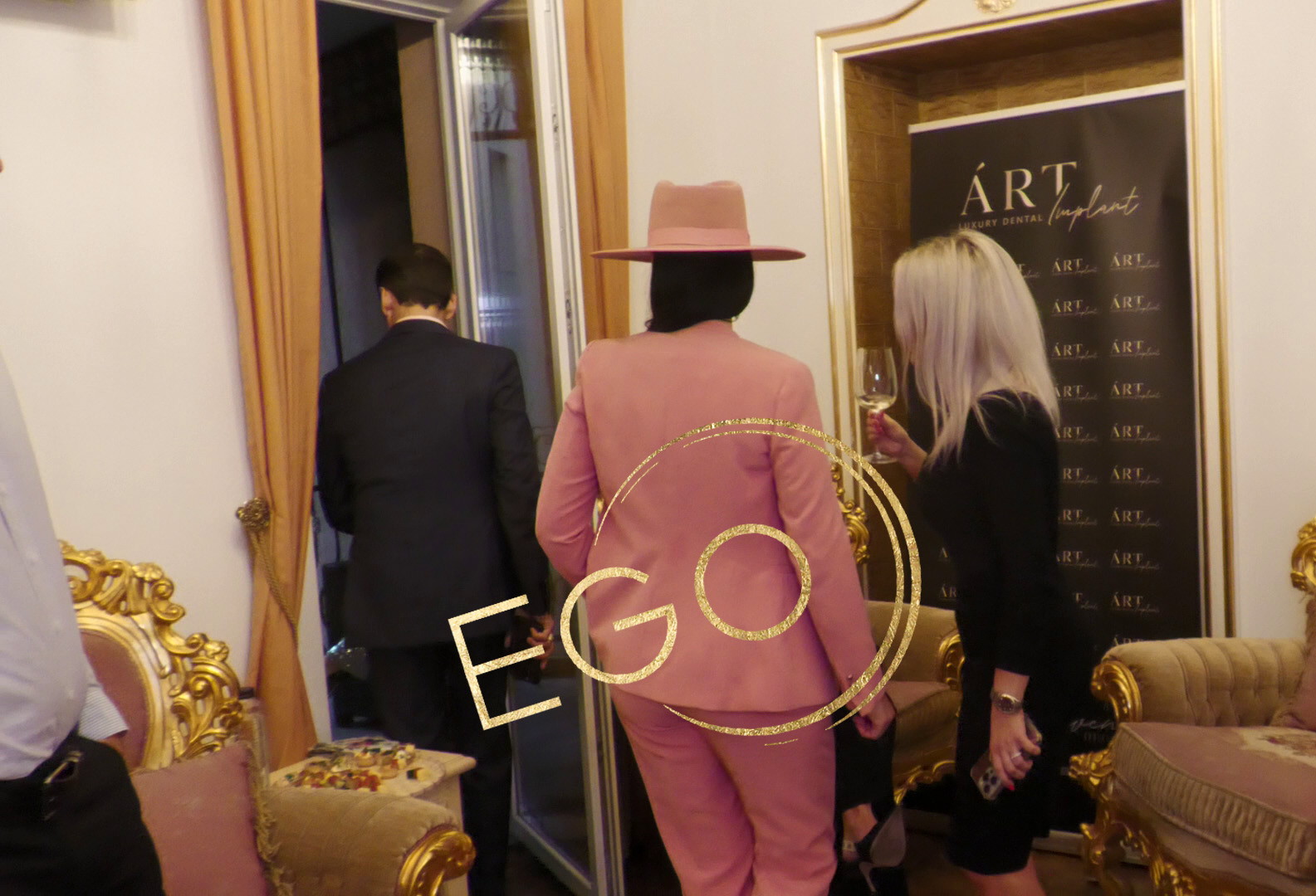 Lavinia Pirva si Stefan Banica, aparitie surpriza la un eveniment monden 8