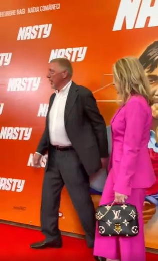 Nadia Comaneci ravisanta la evenimentul de lansare al filmului lui Ilie Nastase 2