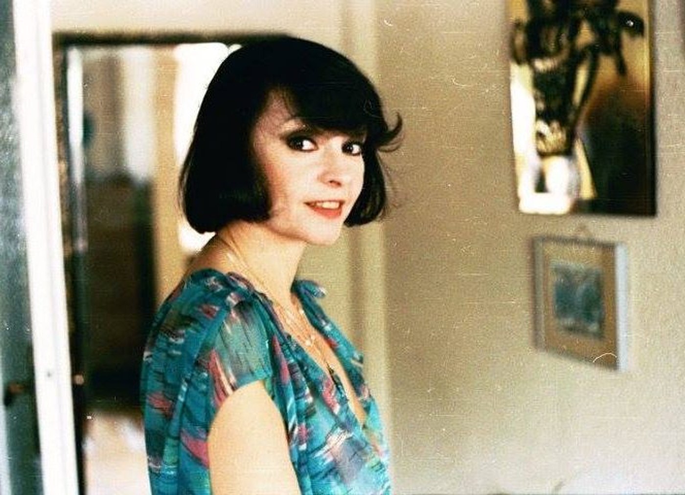 Povestea nespusa din spatele melodiei ”Si afara ploua, ploua”