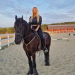 Tania Budi a afisat un deloc ametitor la 56 de ani 13