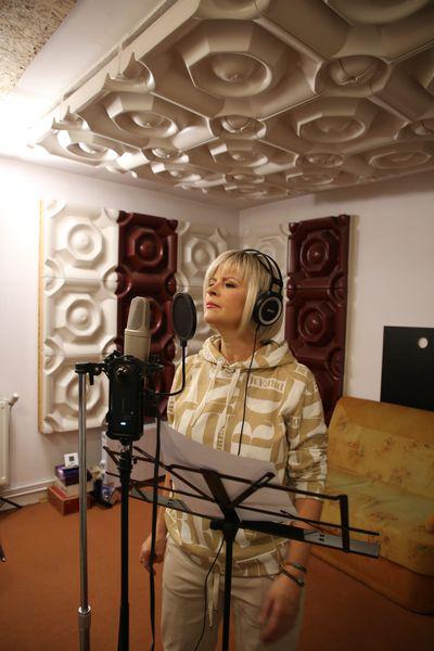 Toti o cunosc pe Sanda Ladosi, insa putini stiu cum arata familia sa 15