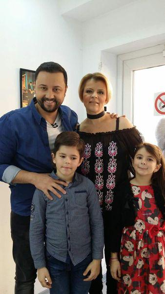 Toti o cunosc pe Sanda Ladosi, insa putini stiu cum arata familia sa 5