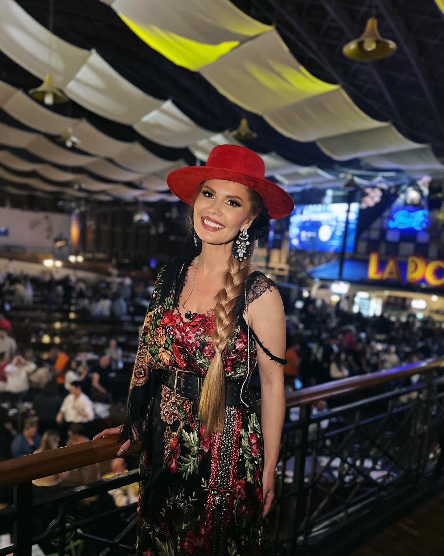 Vedeta care s-a indragostit de actualul sot atunci cand el era casatorit 7