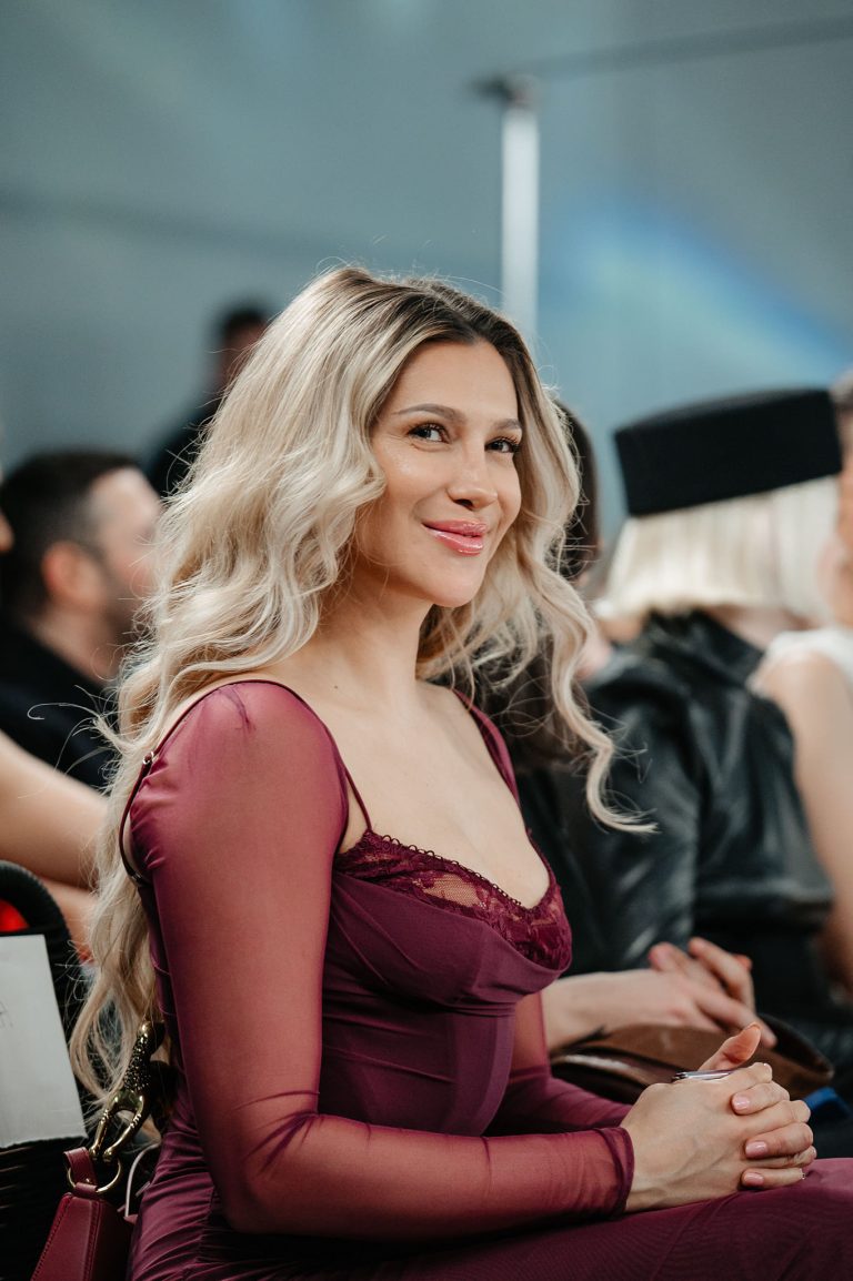 Fotografiile care o ajută pe Lora să nu se abată de la planurile ei: ”Până acum mi-am ținut promisiunile” VIDEO EXCLUSIV