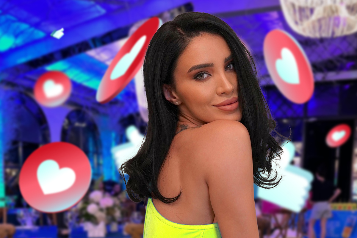 Adelina Pestrițu, ipostaze incendiare în costum de baie după ce a renunțat la implanturile mamare. Imaginile care au cucerit fanii