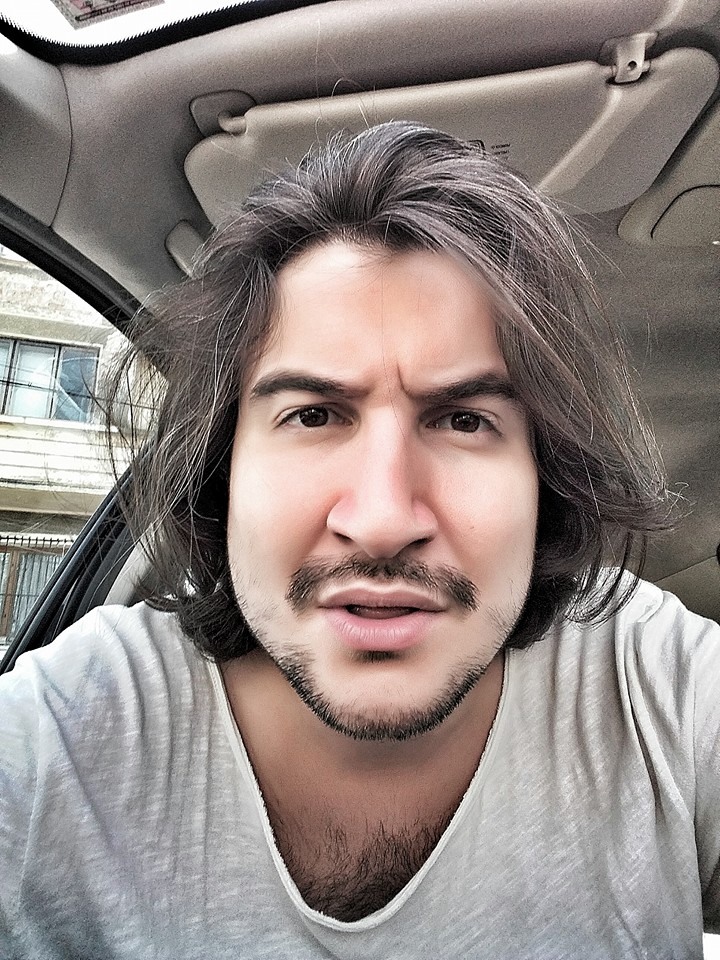 Alex Dobrescu, fostul iubit al Cristinei Cioran, parastas de lux la 40 de zile de la incinerarea mamei sale 10