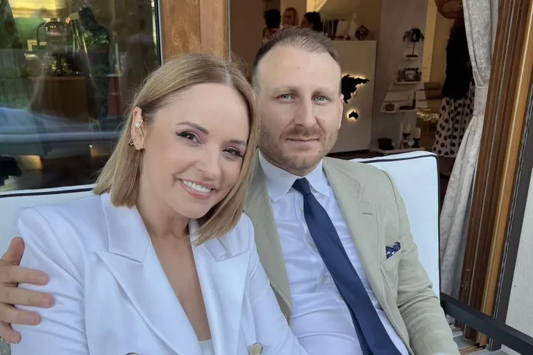 Anunțul făcut de Andreea Marin după 7 ani de relație cu iubitul ei, Adrian Brâncoveanu: “Sunt fericită să spun”. Mărturisiri inedite