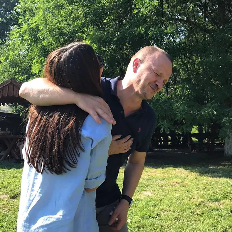 Cat de mult s-a schimbat fosta sotie a lui Razvan Simion 6