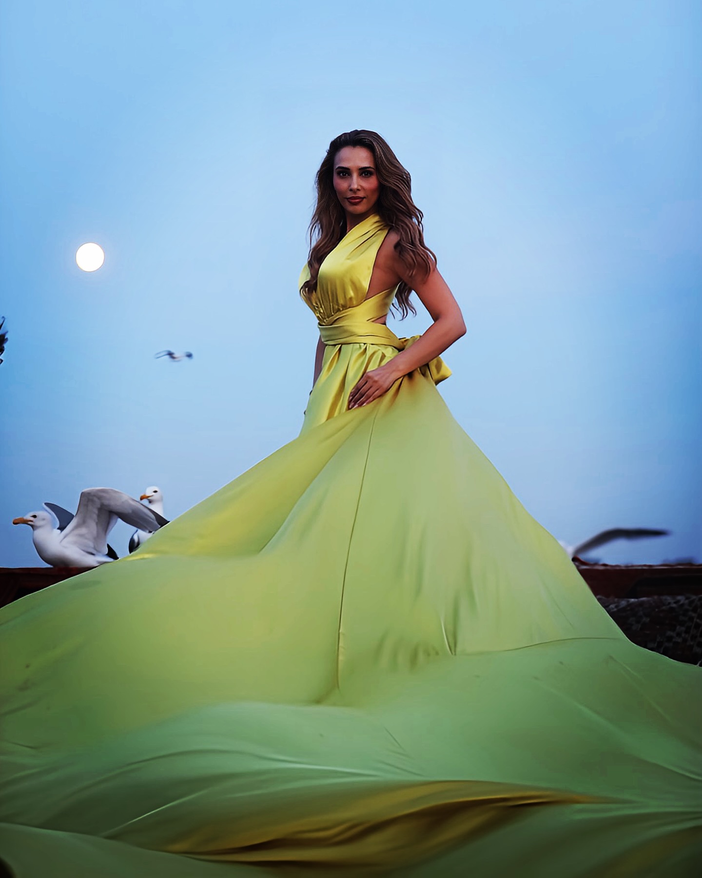 Ce relatie are Iulia Vantur cu mama lui Salman Khan 3