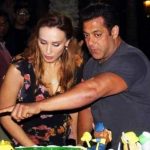 Ce relatie are Iulia Vantur cu mama lui Salman Khan 9