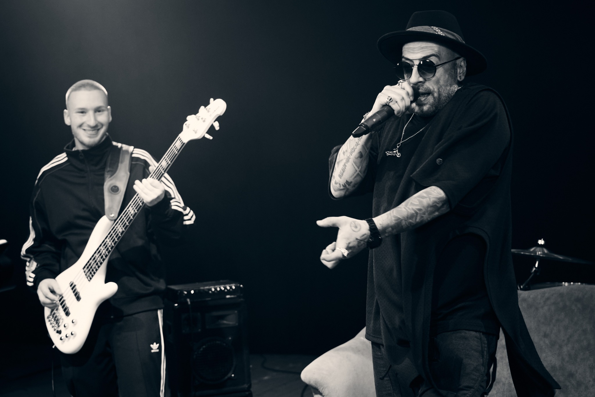 Cine e presupusa iubită a lui CRBL 2