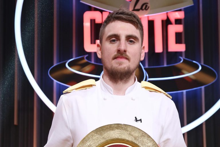 Cine este Mihai Dragomir, câștigătorul Chefi la Cuțite sezonul 13. A obținut marele premiu în valoare de 30.000 de euro