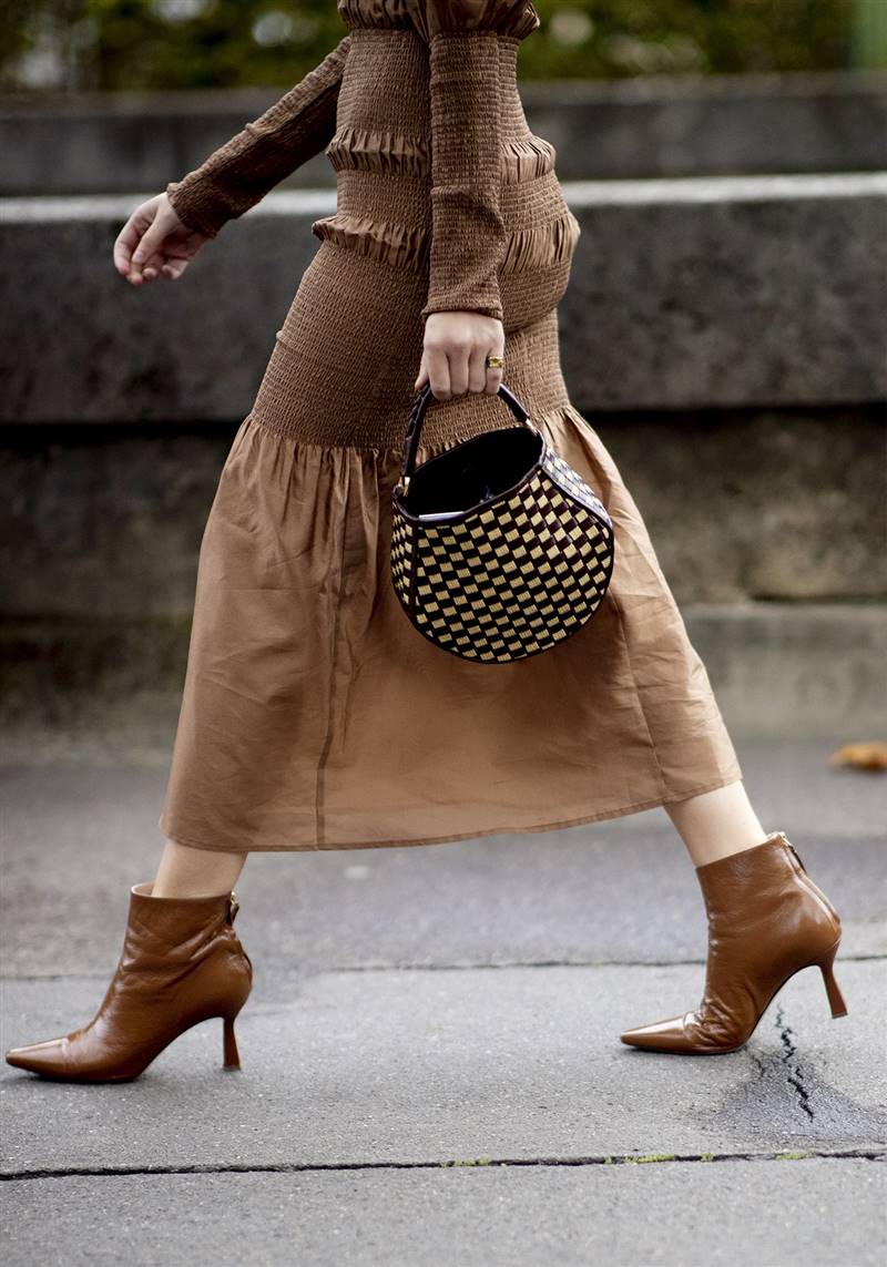 Cu ce se asortează culoarea maro 3